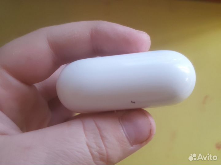 Беспроводные наушники apple airpods