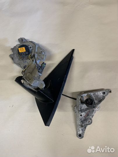 Правое зеркало Bmw x5 E70