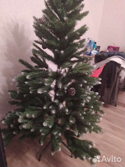 Елка искусственная