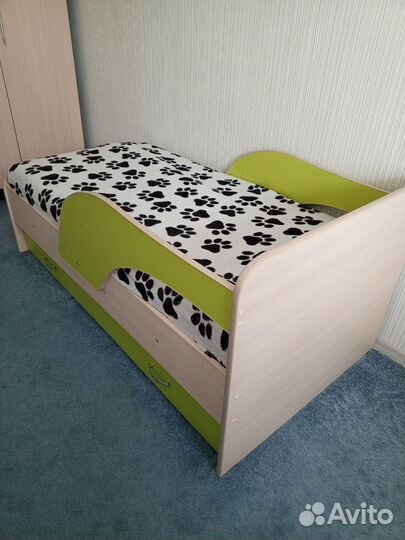 Коляска санки и детская кровать