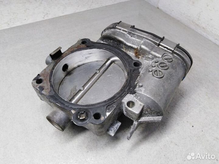 Дроссельная заслонка