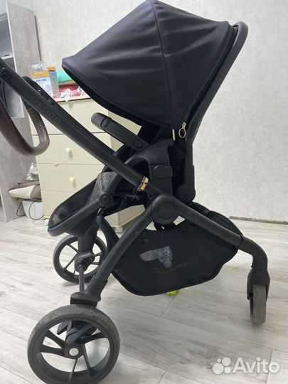 Прогулочная коляска luxmom