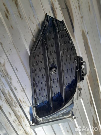 Решетка бампера левая Mercedes-Benz Glc X253