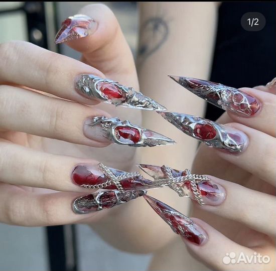 Модель на наращивание ногтей