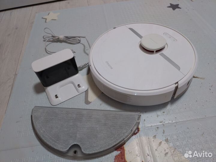 Робот-пылесос Dreame D9 (на запчасти или ремонт)