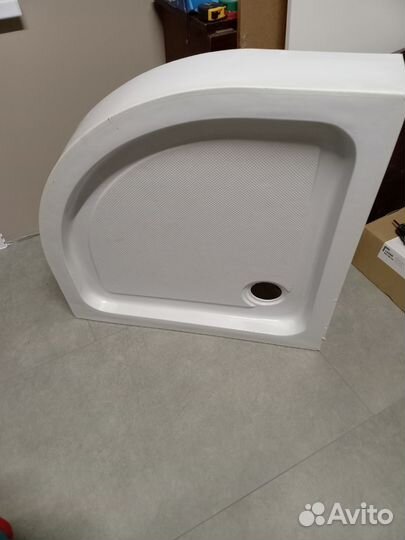 Душевой поддон 80х80