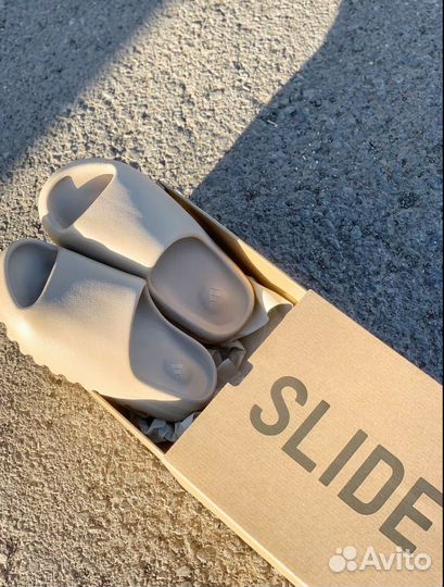 Сланцы Adidas Yeezy Slide 