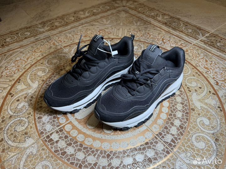 Кроссовки Nike