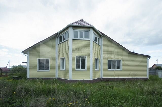 Дом 186 м² на участке 17,4 сот.