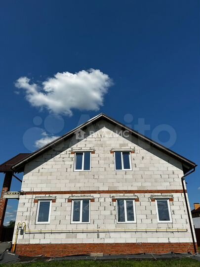 Дом 177,5 м² на участке 12,5 сот.