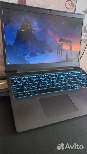 Ноутбук lenovo