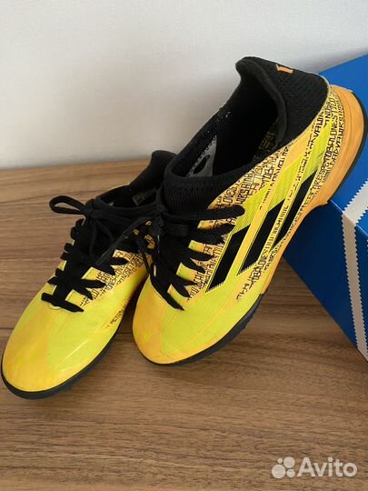 Бутсы футбольные adidas messi
