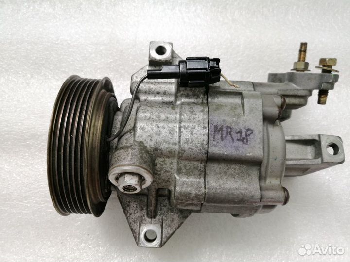 Компрессор кондиционера 92600ED010 Nissan MR18DE