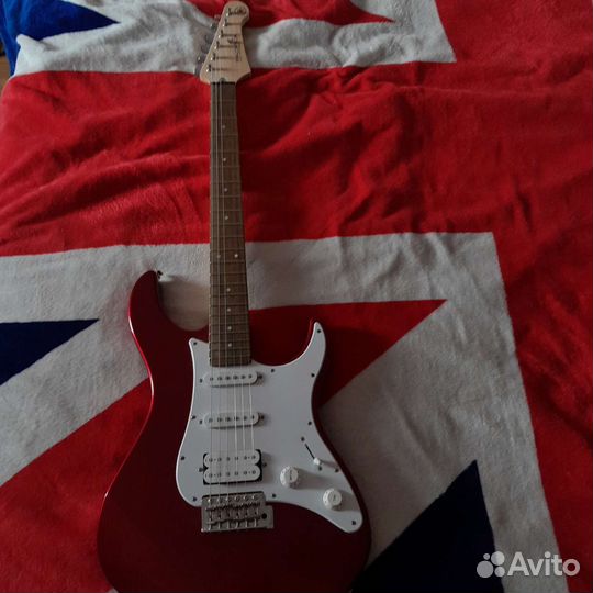 Электрогитара yamaha pacifica 112j с комбиком vox