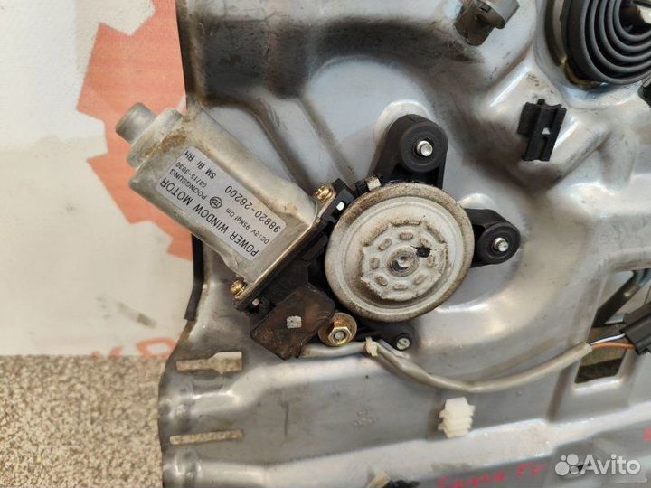 Стеклоподъемник задний правый Hyundai Santa Fe 1