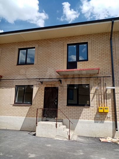 Таунхаус 90 м² на участке 1 сот.