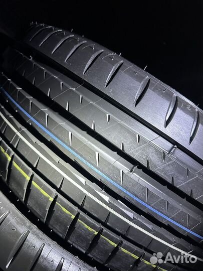 Michelin Pilot Sport 4 235/45 R18 98Y