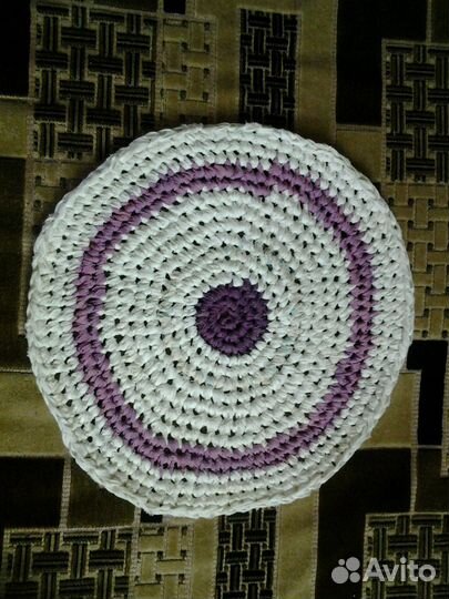 Коврик ручной вязки