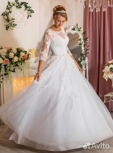 Свадебное платье
