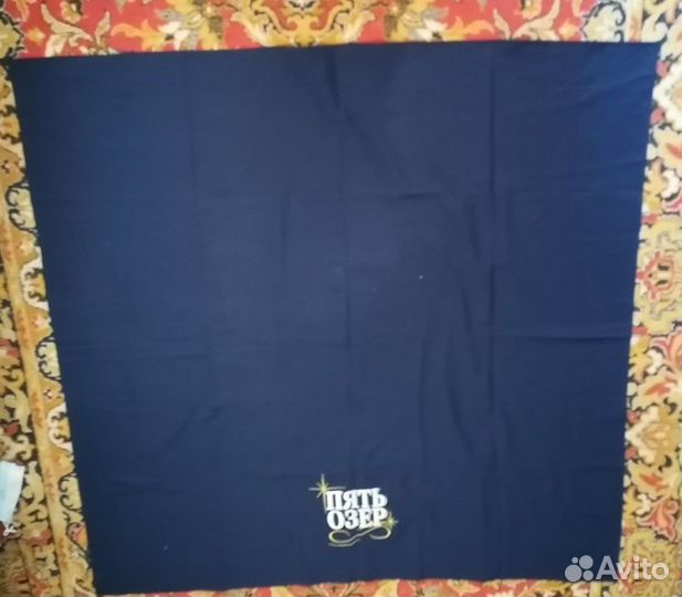 Скатерть синяя брендированная Пять Озер 136х137см