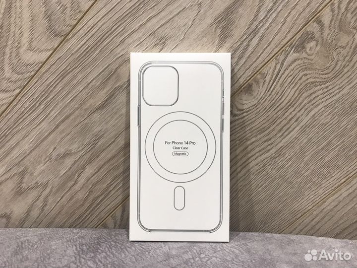 Чехол на iPhone 14 pro с magsafe