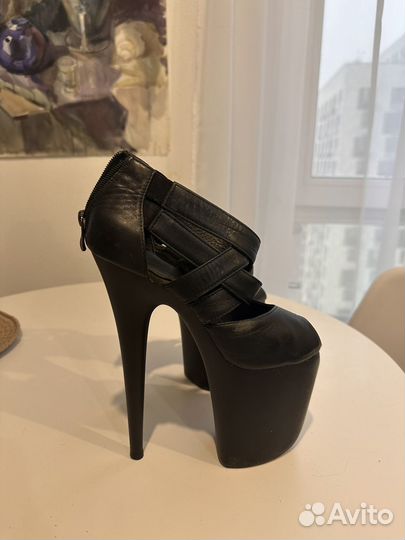 Стрипы тройки 37