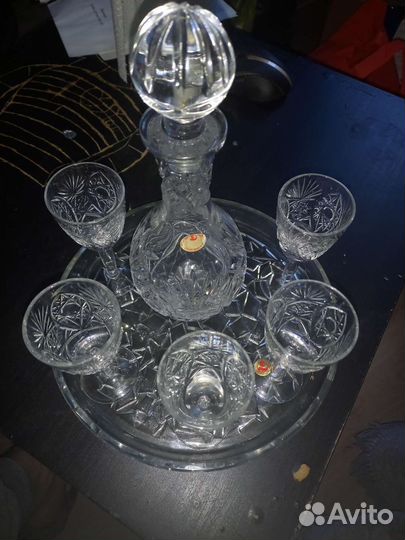 Поднос. штофф СССР и 5 рюмок