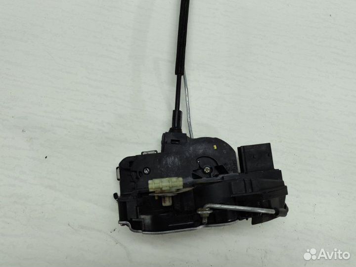 Замок боковой двери передний левый Opel Insignia