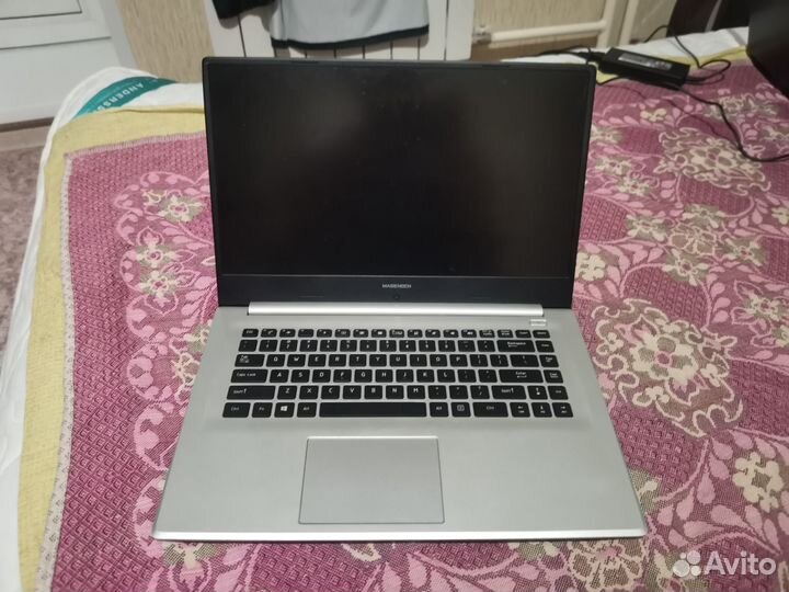 Ноутбук maibenben