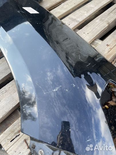 Оригинальные крылья левое и правое