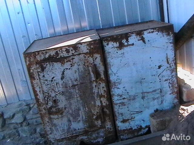 Сейф металлический 70х50х44