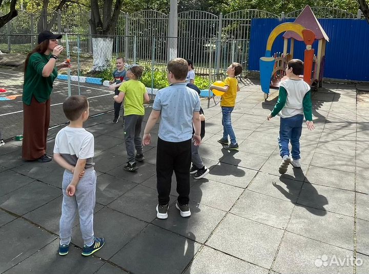 Няня с развивающими занятиями