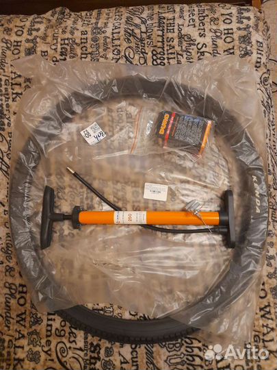 Велосипед на литых дисках BMW