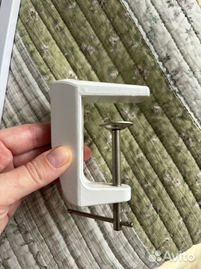 Лампа с креплением