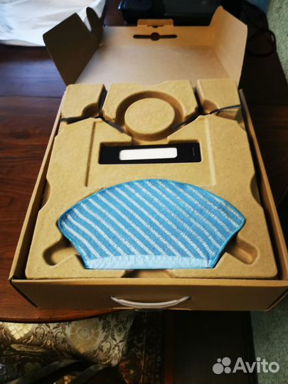 Робот пылесос Midea M7