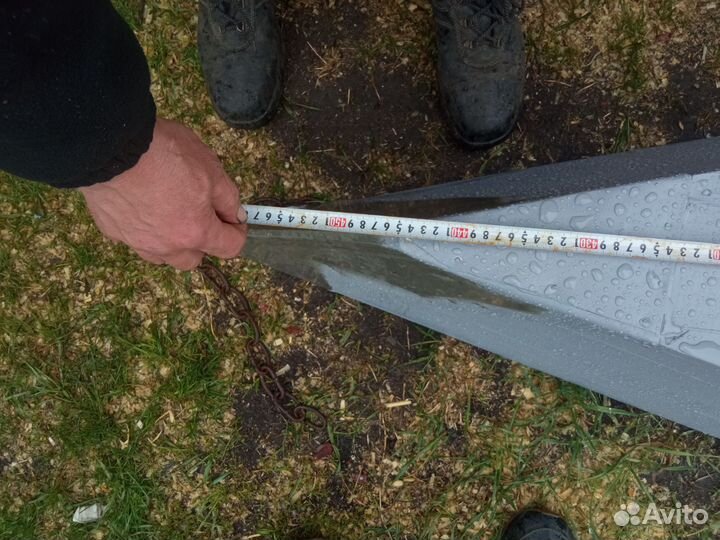 Лодка деревянная