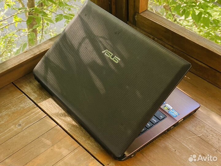 Asus Быстрый на SSD 240Gb / i3-2330M