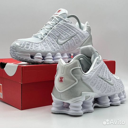 Кроссовки nike shox белый