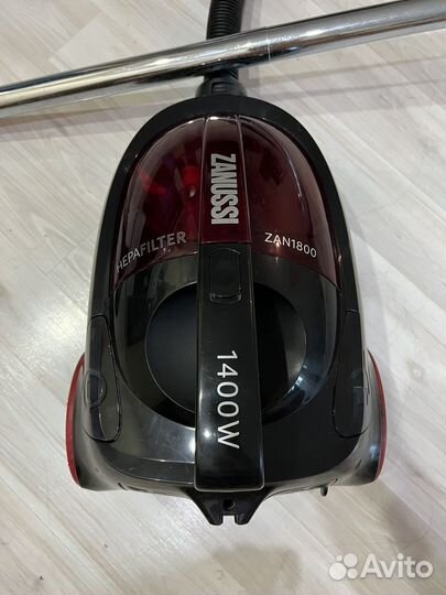 Пылесос zanussi zan1800