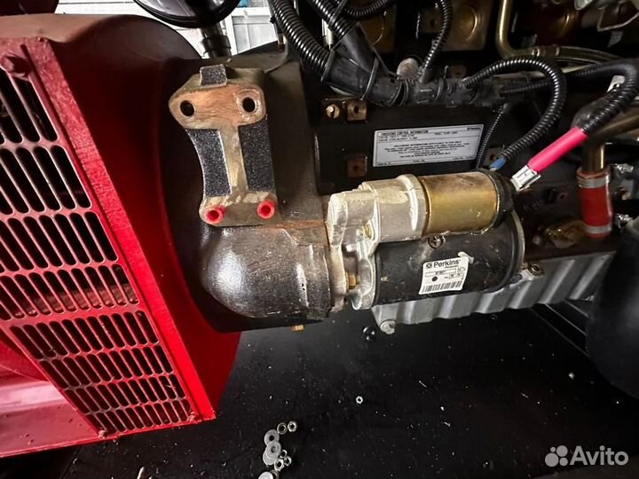 Дизельный генератор б/у Perkins 100 кВт контейнер