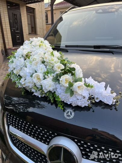 Свадебные украшения на машину