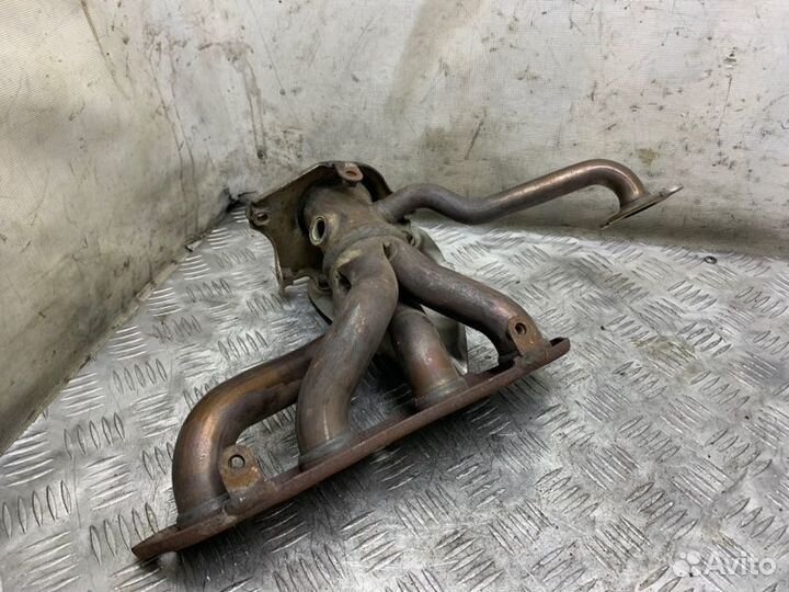 Коллектор выпускной Toyota Prius ZVW30 2zrfxe 2012