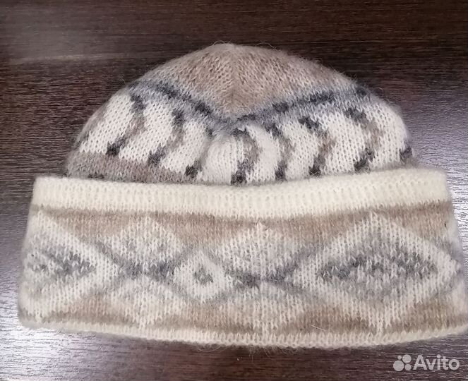 Шапка женская из исланской шерсти р-54-56