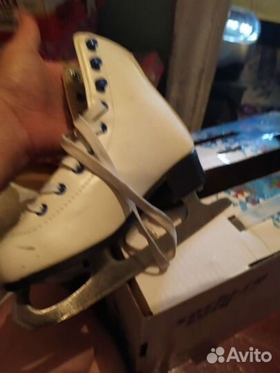 Коньки фигурные