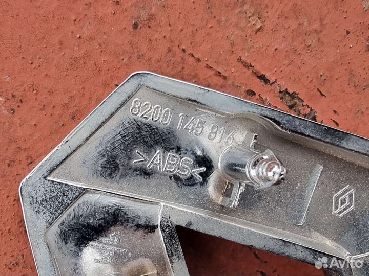 Эмблема Значок Renault megane 2