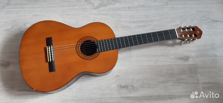 Гитара Yamaha c40