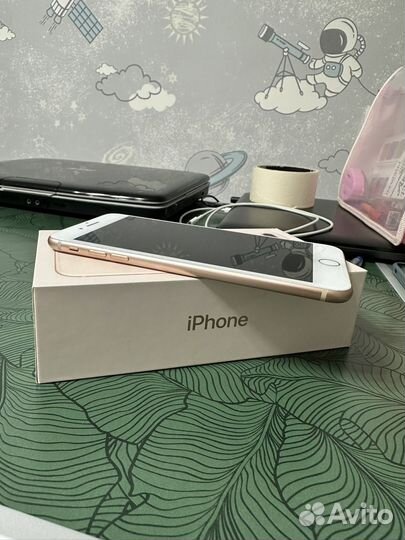 iPhone 8 Plus, 64 ГБ