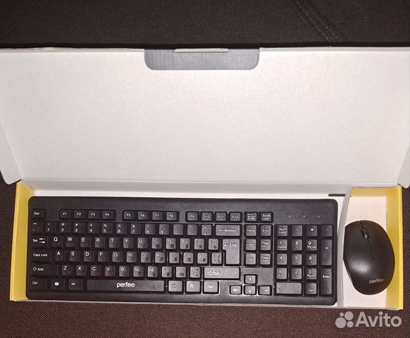 Беспроводная клавиатура и мышь