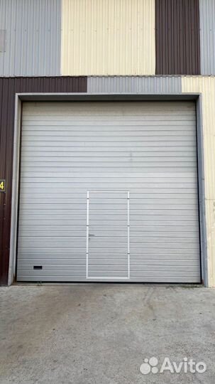 Промышленные секционные ворота под ключ