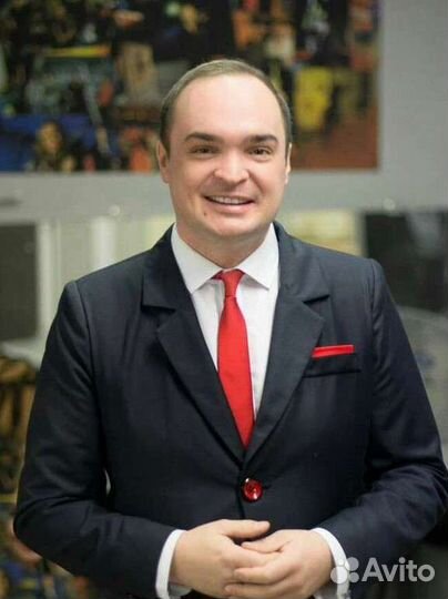 Ведущий Сергей Купер